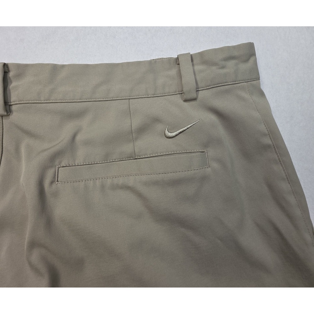 Nike Shorts Mens 36 Beige LIMITED USE Golf Tour Performance Dri Fit Embroidered